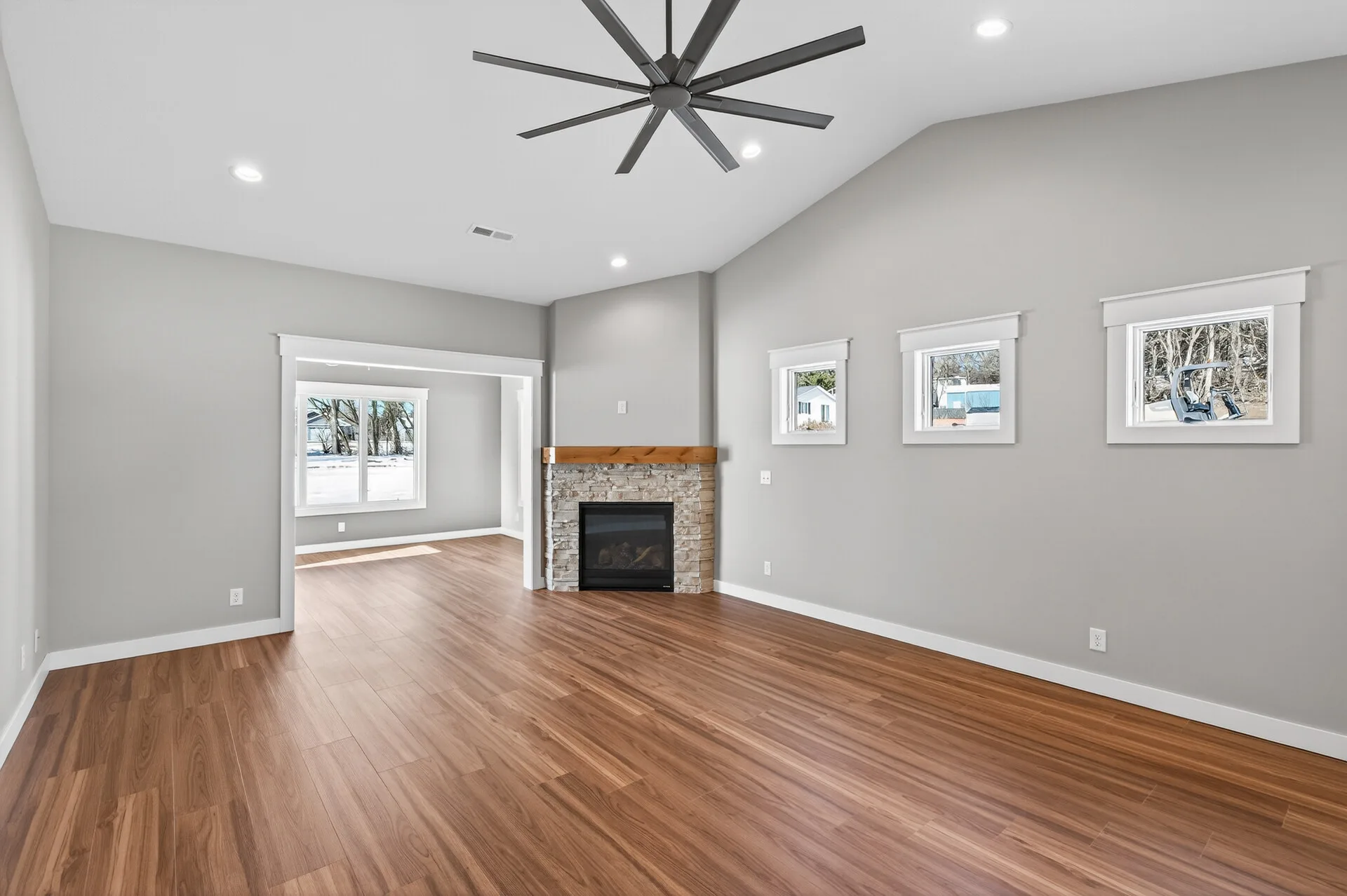 1065 Legend Lane photo 10