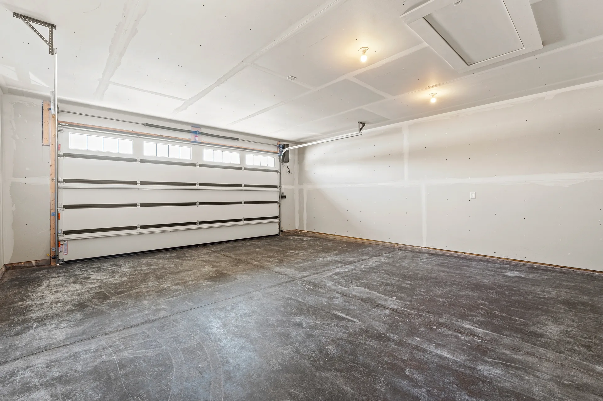 1065 Legend Lane photo 36