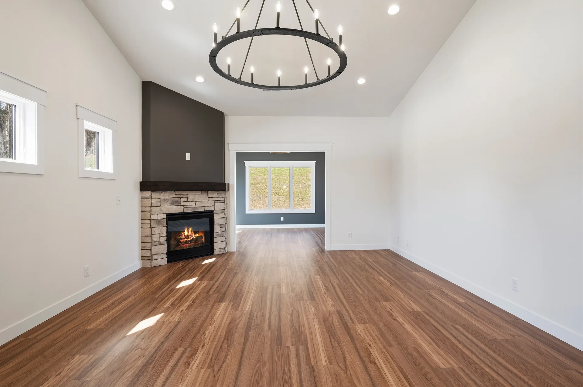 1091 Legend Lane photo 5