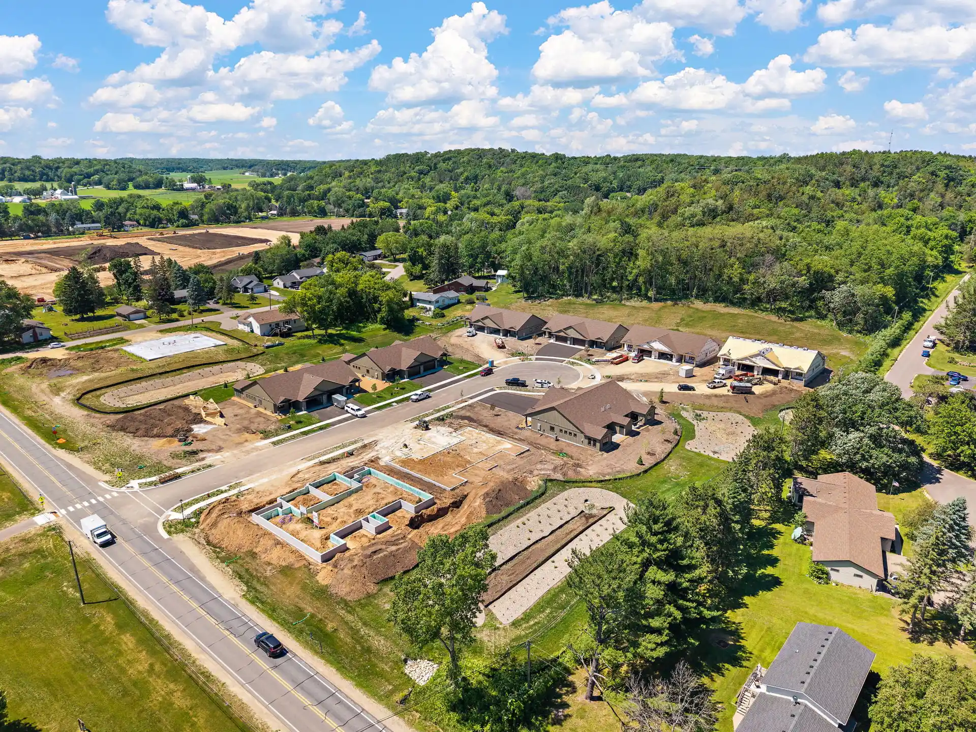 1060 Legend Lane photo 5