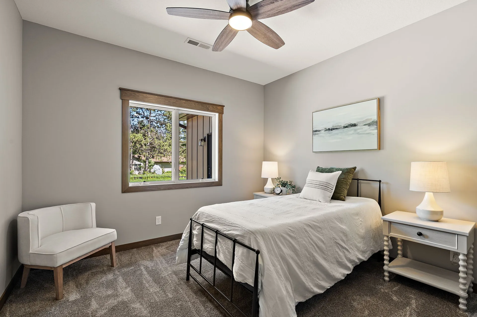 1060 Legend Lane photo 46
