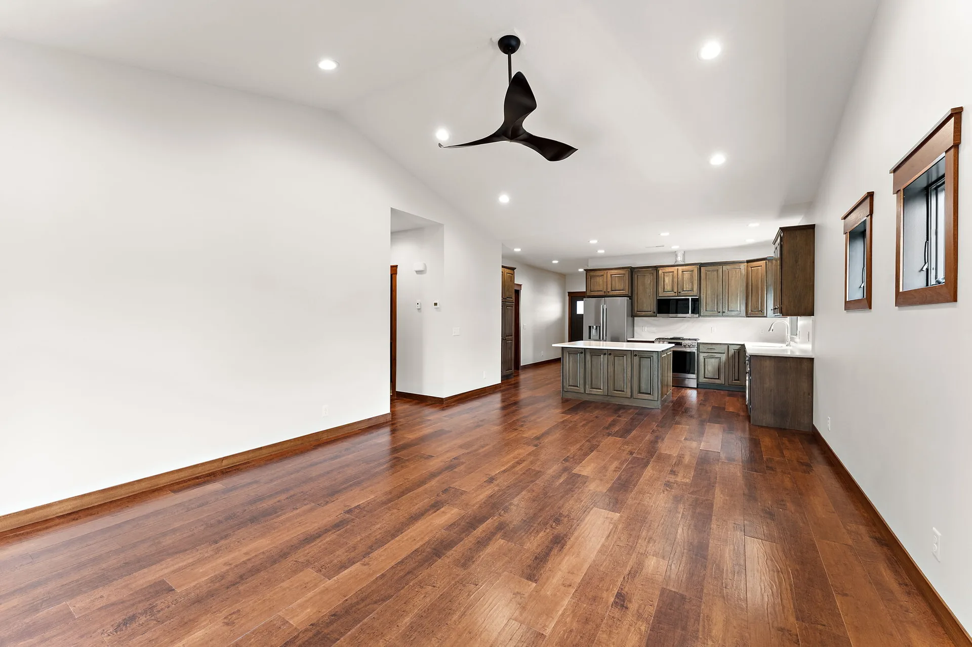 1063 Legend Lane photo 21