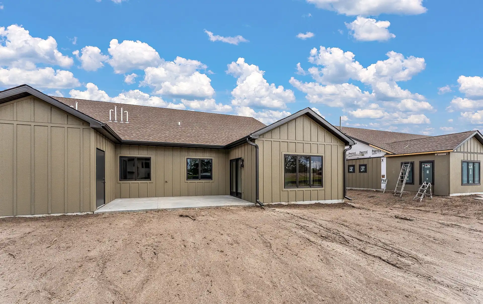 1063 Legend Lane photo 41