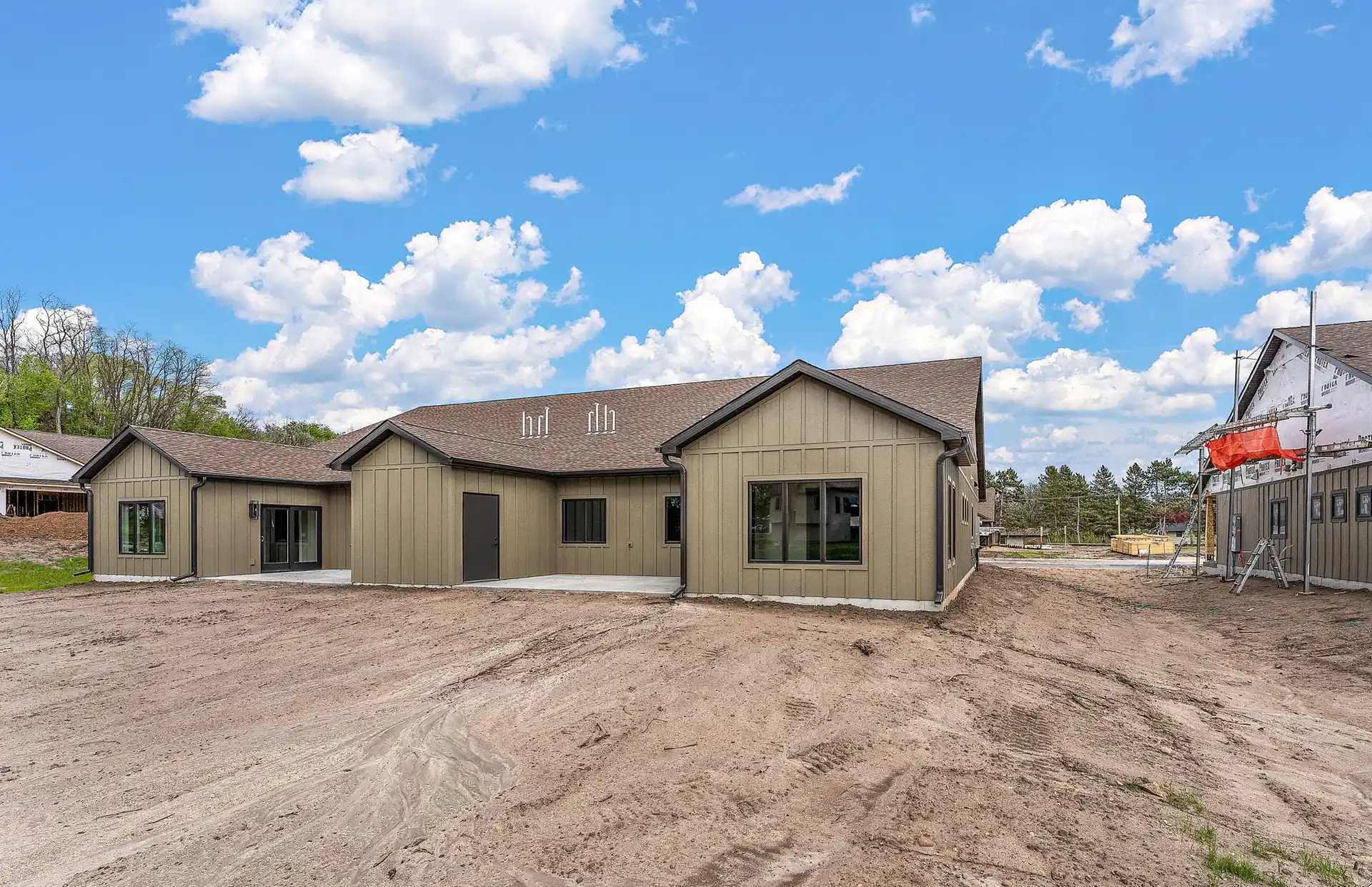 1063 Legend Lane photo 43