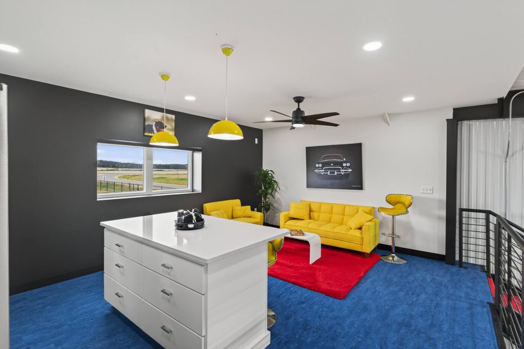 Troy Condo Garages — private workshop and lounge garage condo space